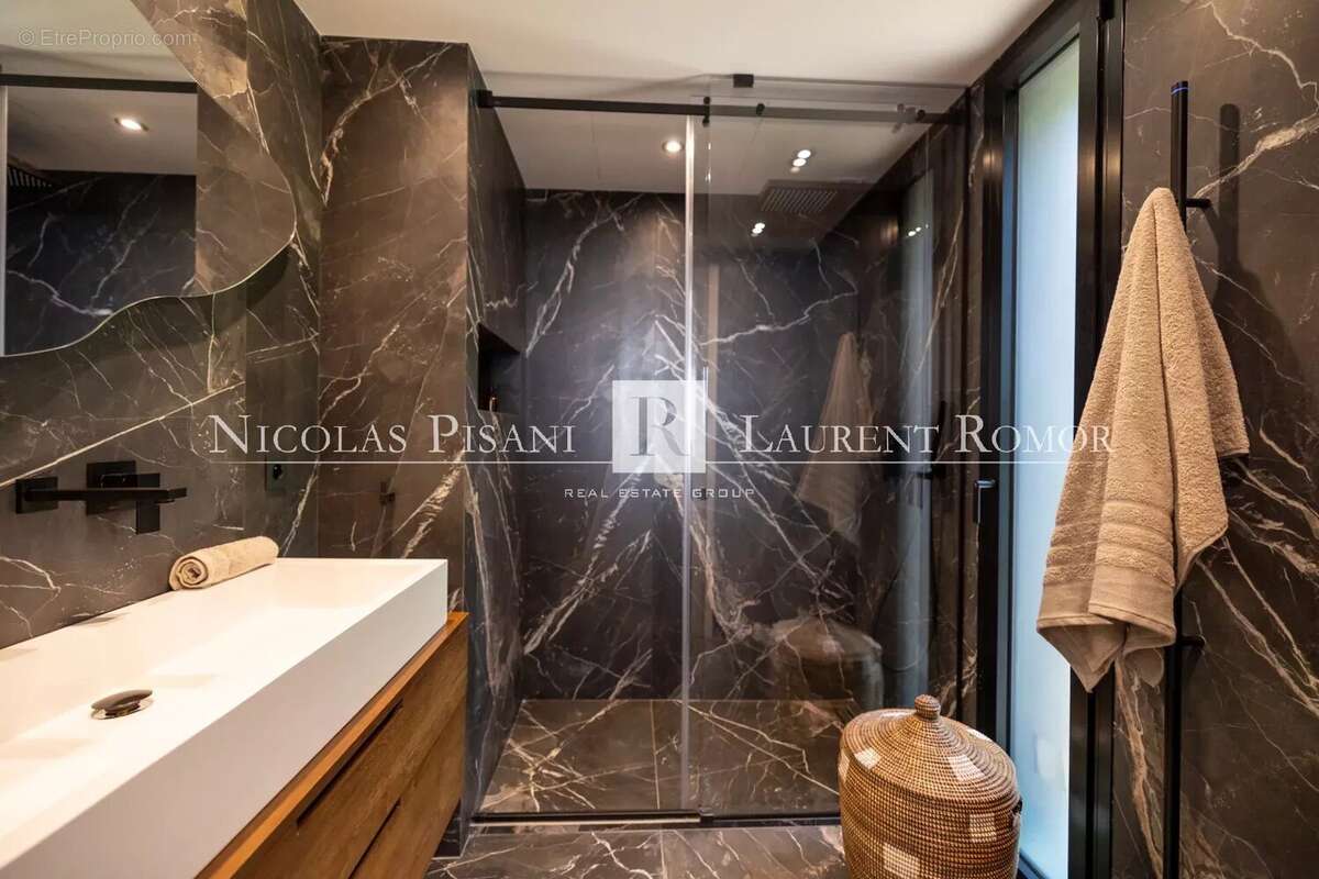 Maison à ROQUEBRUNE-CAP-MARTIN