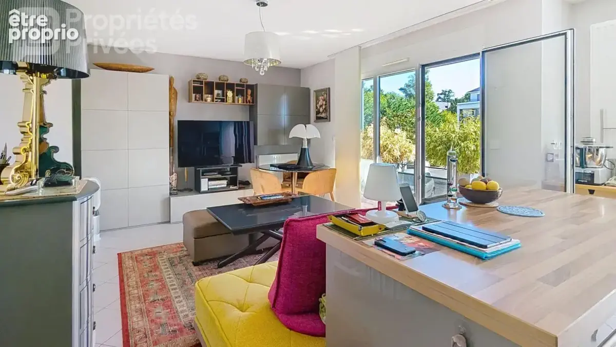 Appartement à SAINT-CYR-SUR-LOIRE