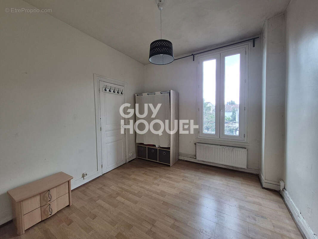 Appartement à LE BLANC-MESNIL