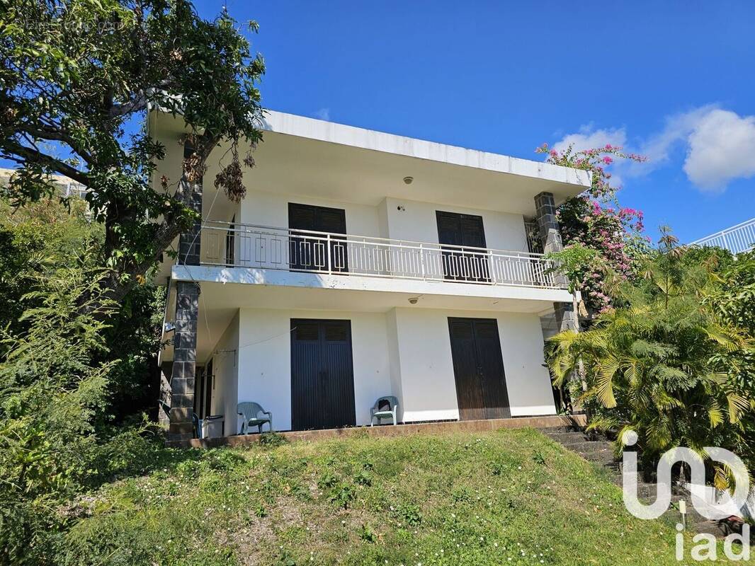 Photo 1 - Maison à SAINT-DENIS