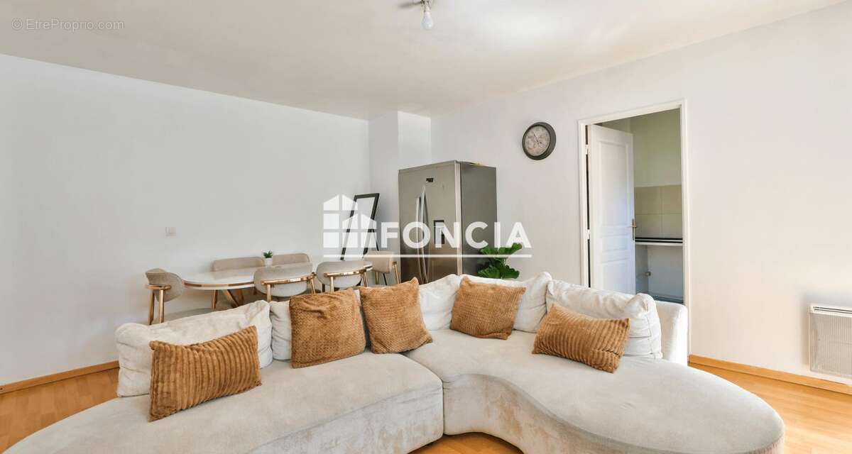 Appartement à CORBEIL-ESSONNES