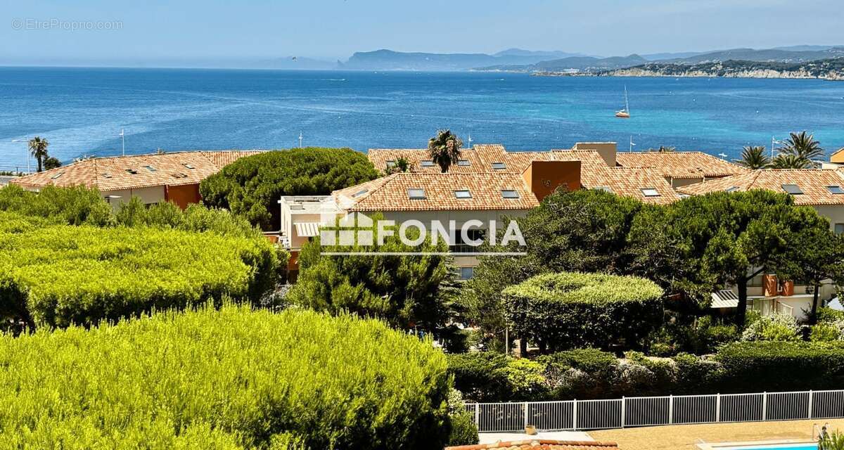 Appartement à SIX-FOURS-LES-PLAGES