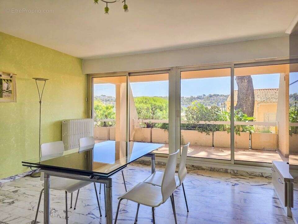 Appartement à SAINT-MANDRIER-SUR-MER