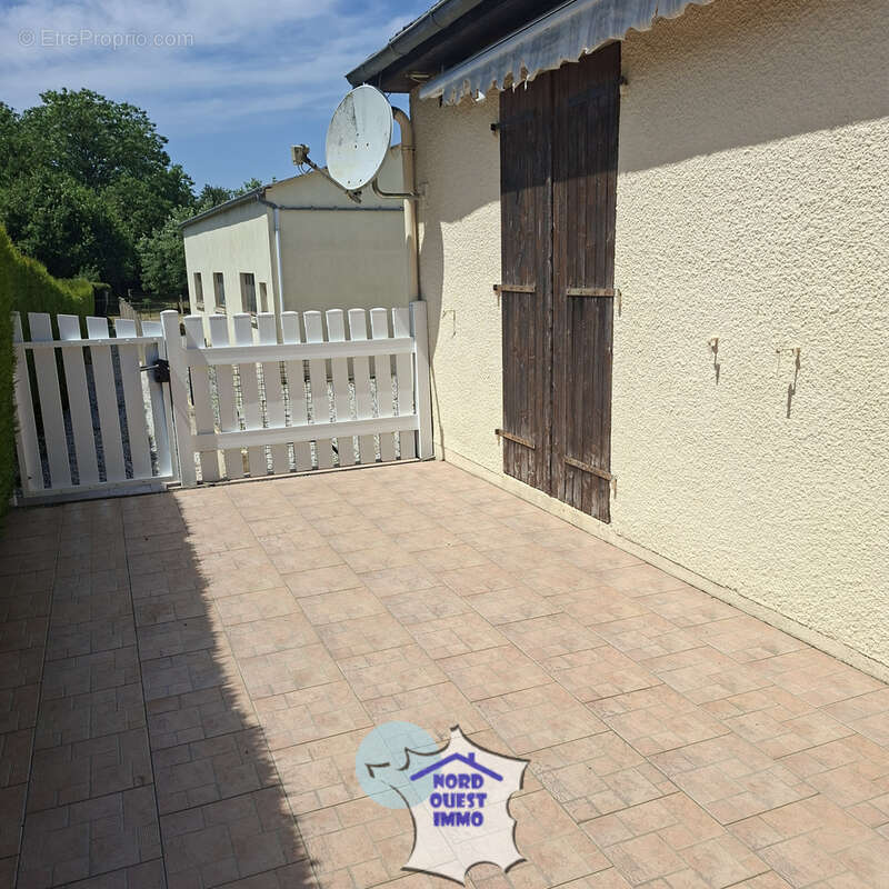 Maison avec grand terrain, dépendance et verger - photo 10