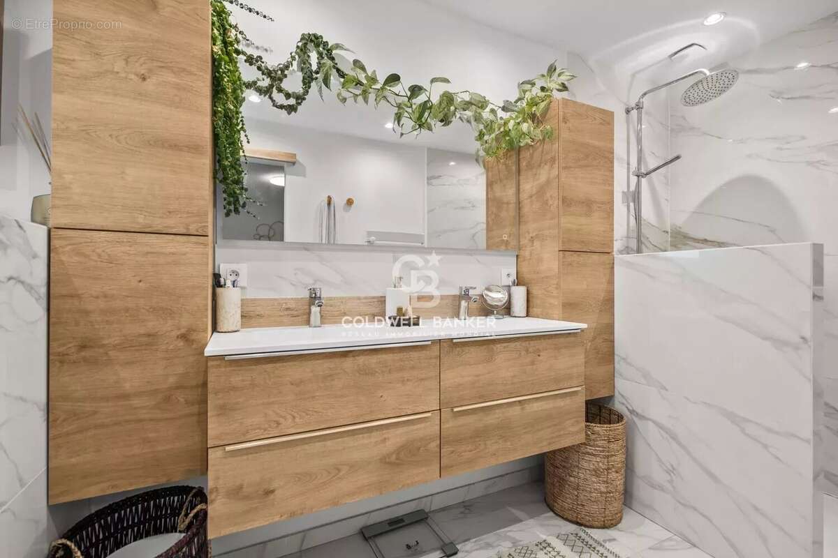 Maison à PEYMEINADE