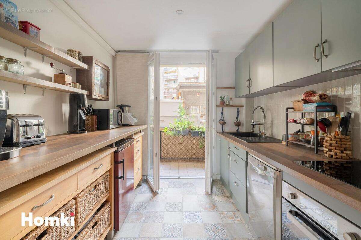 Appartement à MARSEILLE-6E