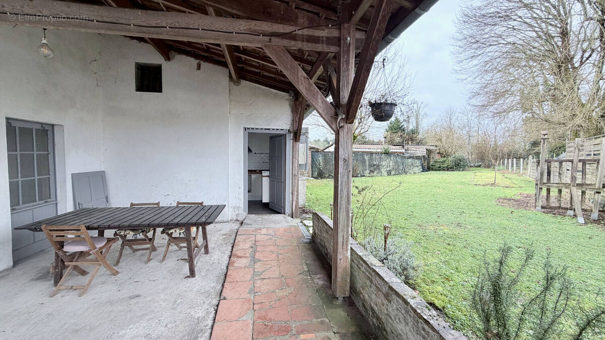 Maison à BELIN-BELIET