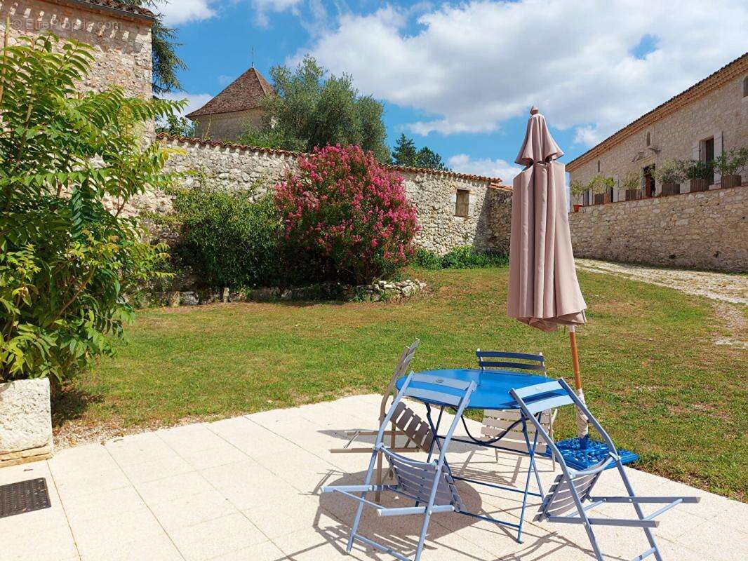 Maison à LAROQUE-TIMBAUT