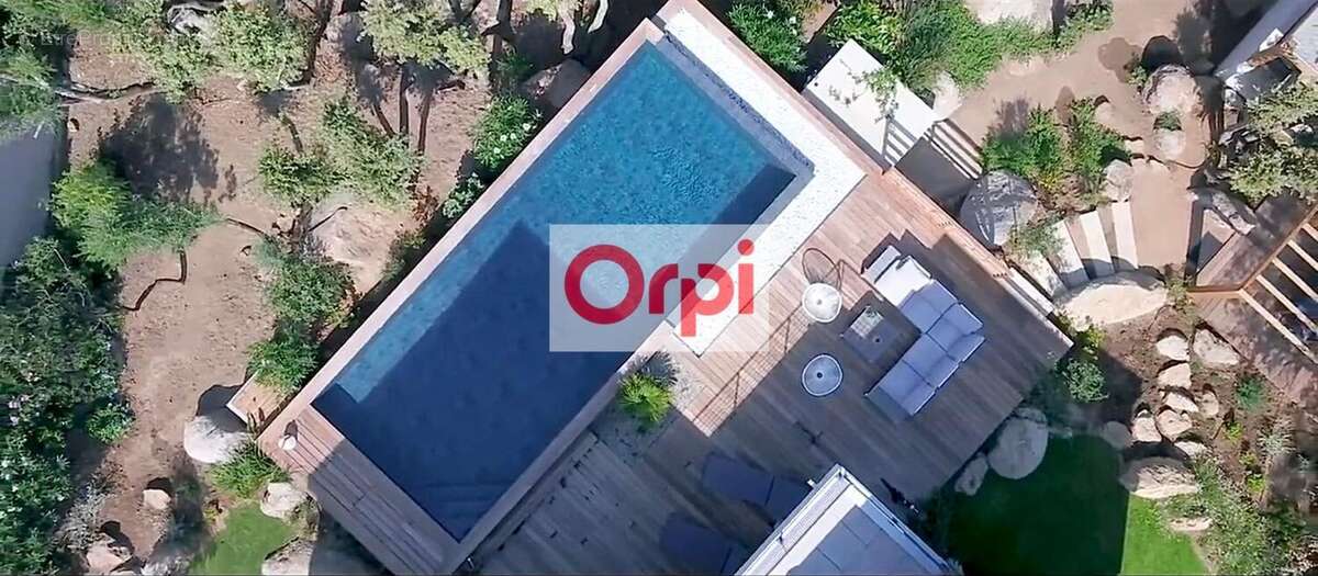 Maison à PORTO-VECCHIO