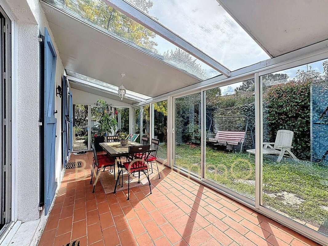 Maison à ROQUEFORT-LES-PINS