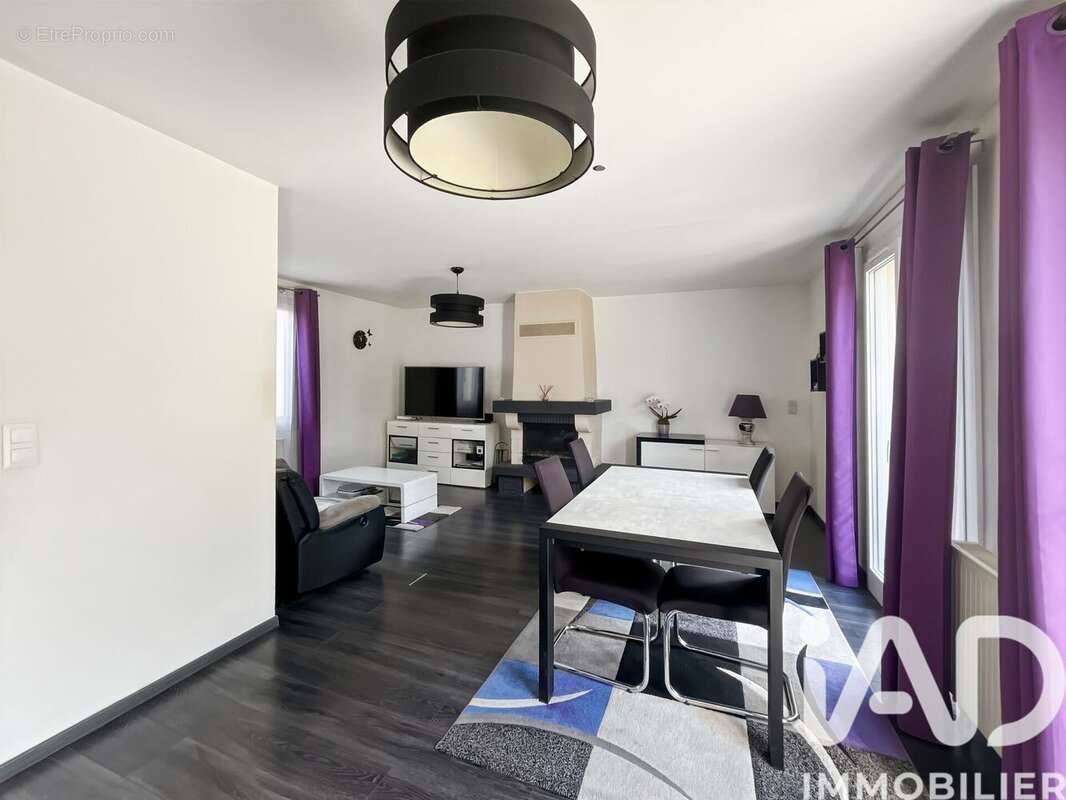 Photo 7 - Maison à MOISSY-CRAMAYEL