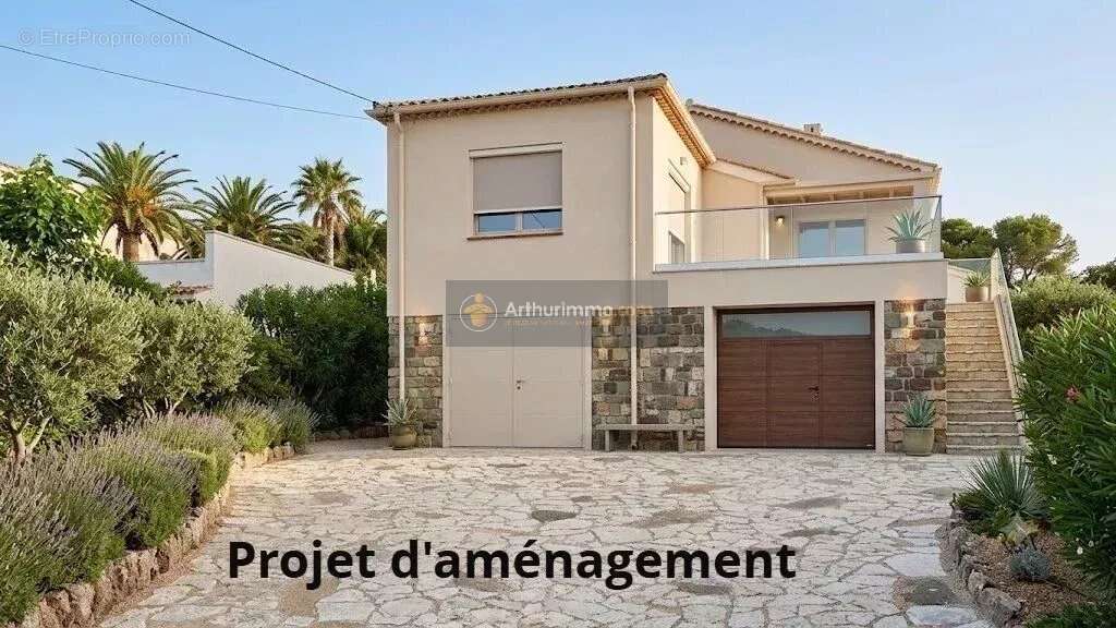 Villa vue mer de 126 m² avec fort potentiel - photo 2