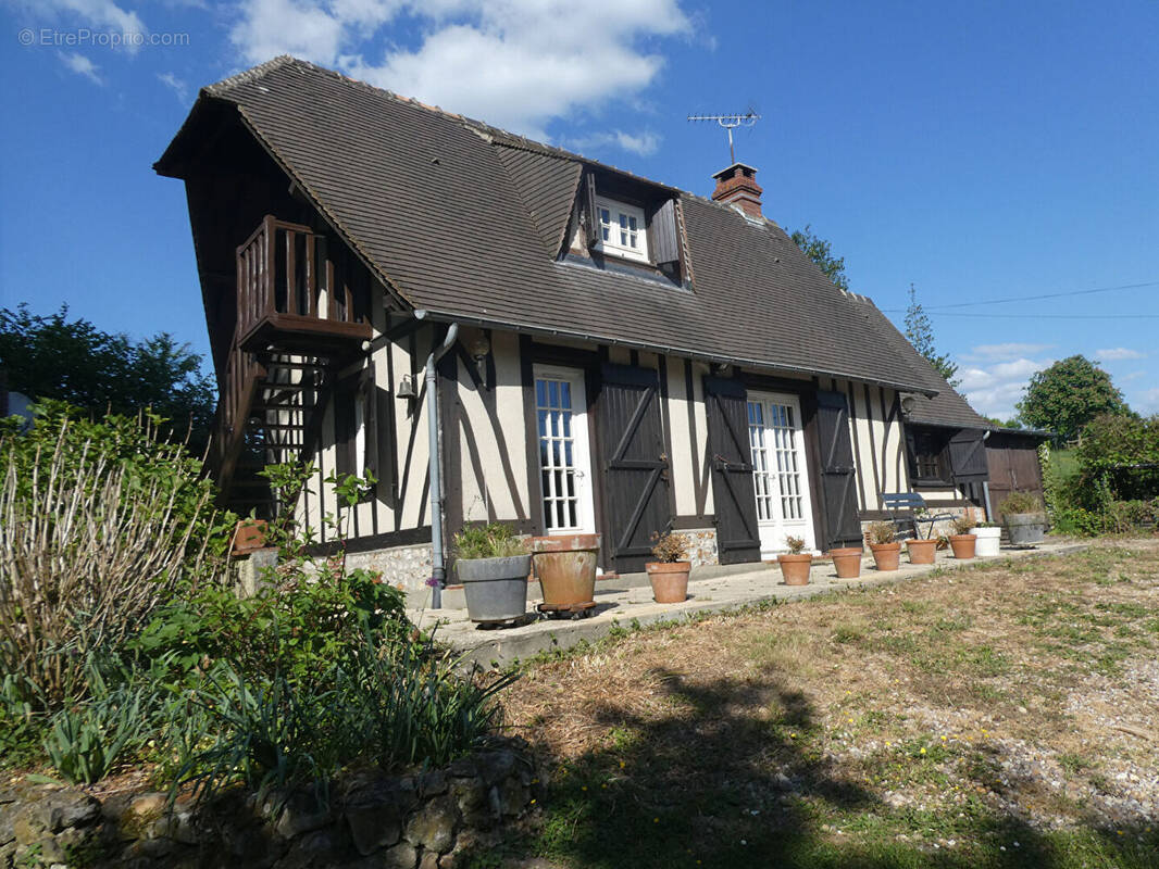 Maison à CORMEILLES