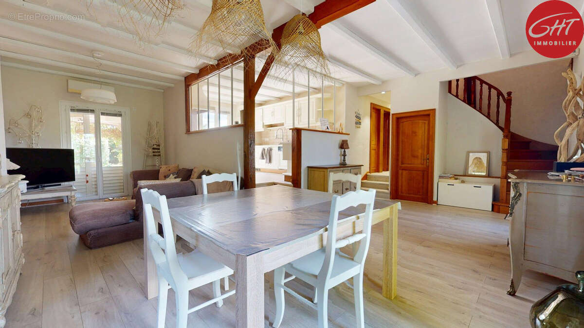 Maison à SERMANGE