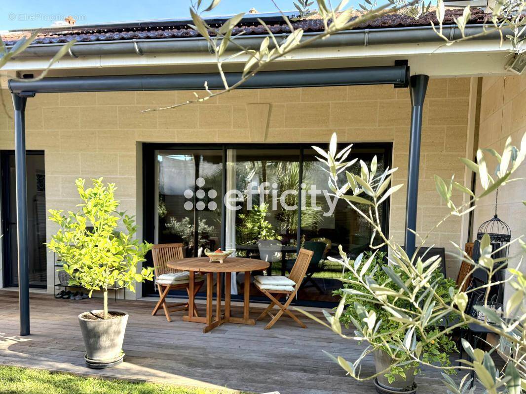 Maison à LE BOUSCAT