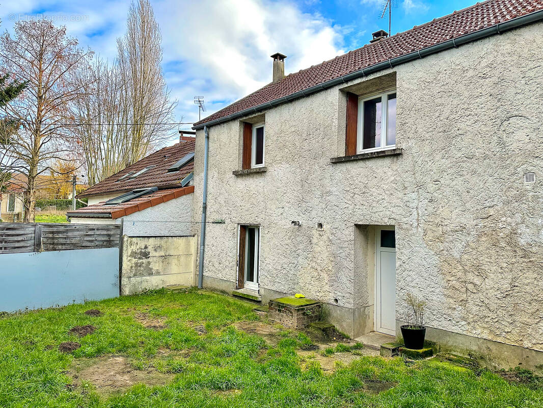 Maison à PLAISIR