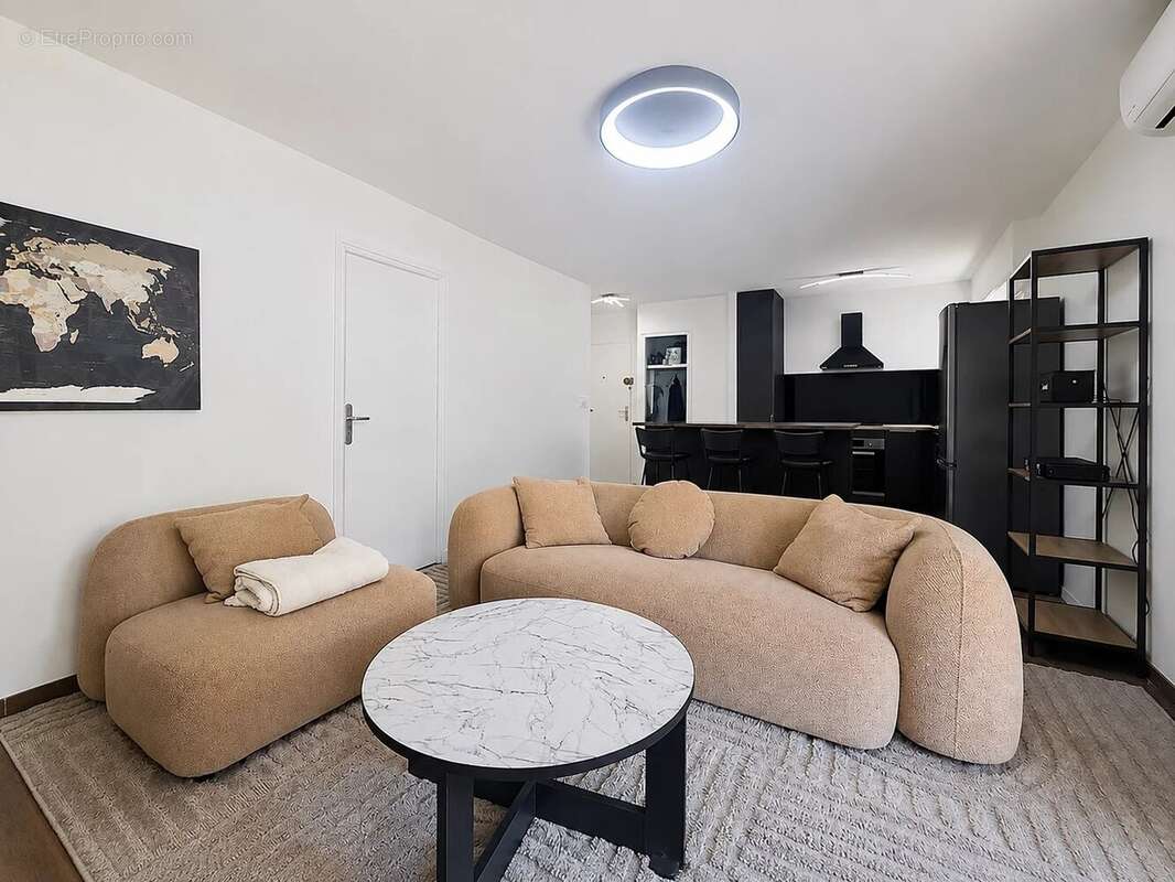 Montfleury-  charmant 2 pieces renove idealement situe - photo 2