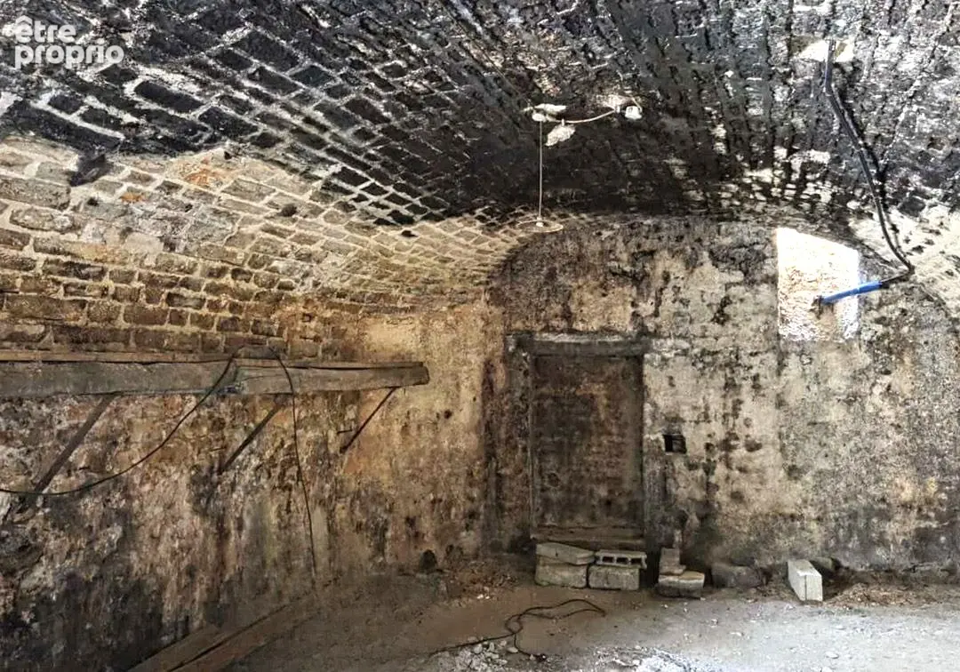 Maison de village en pierre avec cave voutée à Voiteur (39210) - photo 17