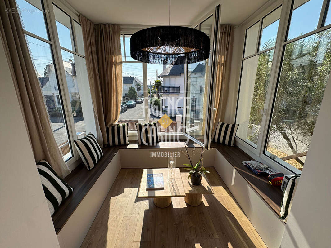 Maison en pierres, Le Pouliguen, proche centre bourg, 5 pièce(s) 138.36 m2 - photo 5