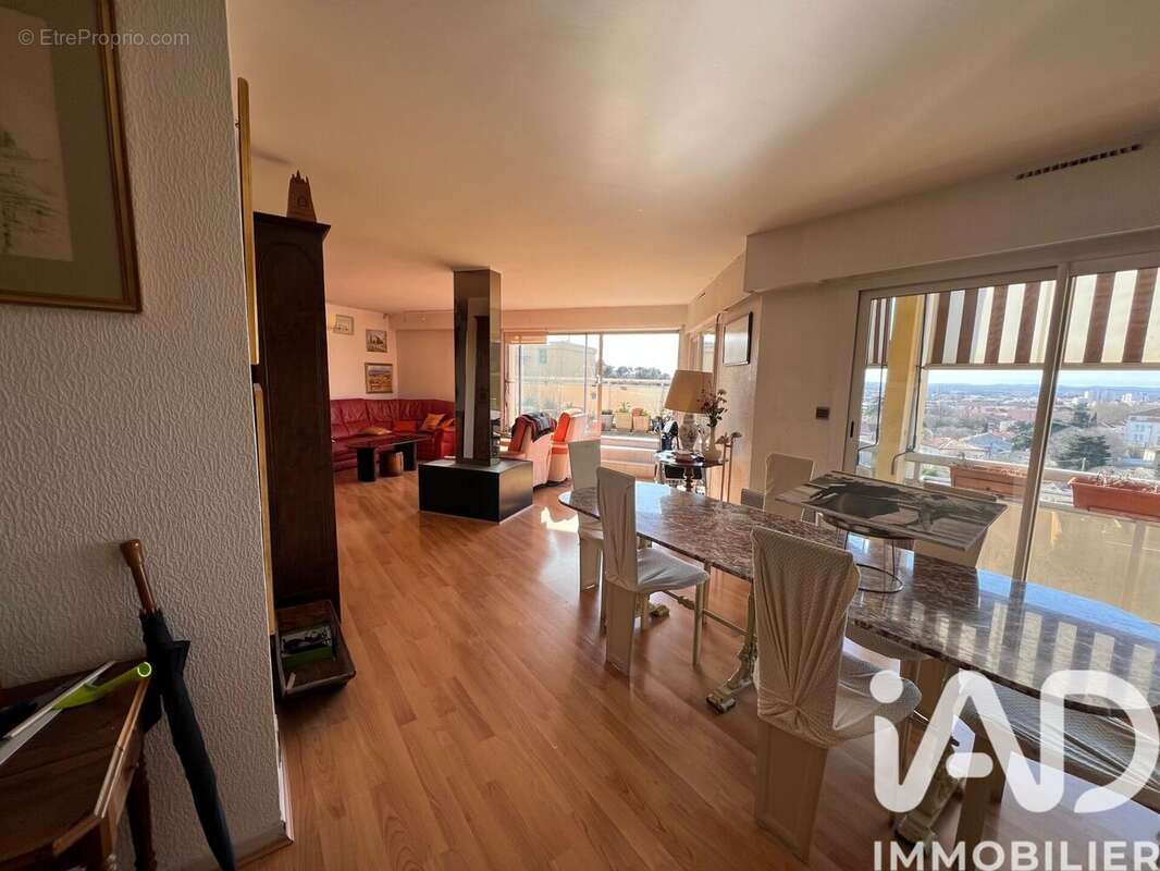 Photo 4 - Appartement à NIMES