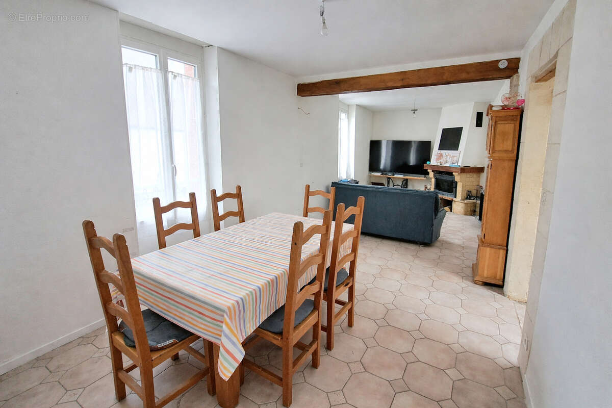 Maison à BORNEL