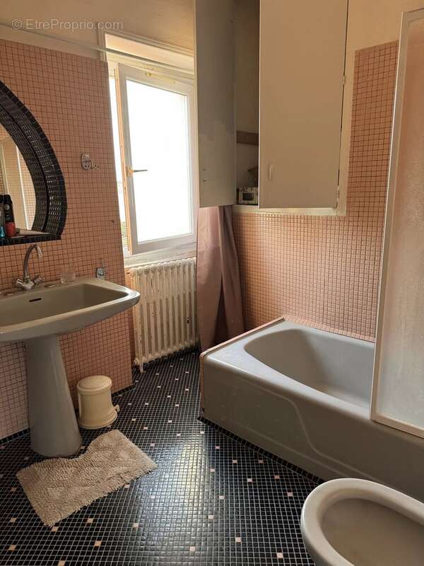 LE BIGNON Ensemble immobilier en plein bourg - photo 7