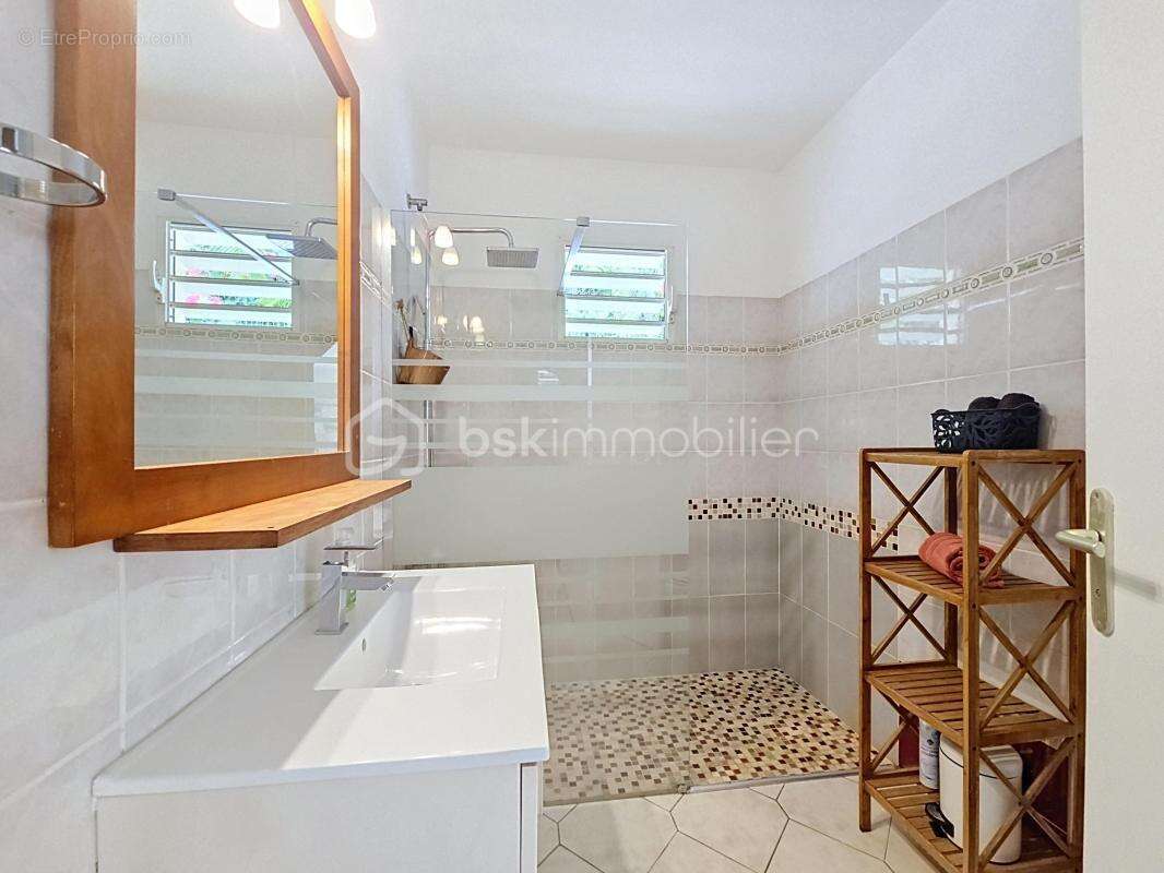 Villa 4 chambres avec piscine Sainte Anne - photo 13