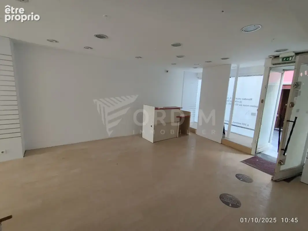 Auxerre rue fecauderie local de 83m² - photo 6