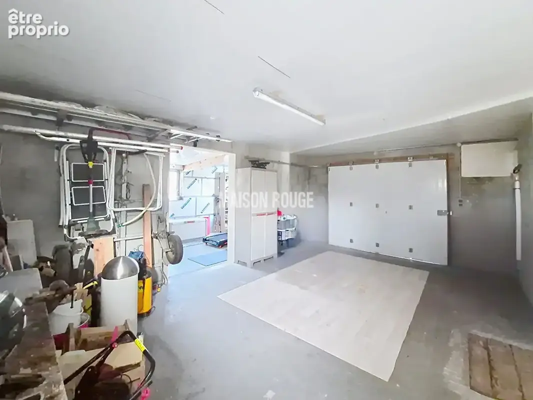 Maison familiale de 144 m² sur un terrain paysagé de 677 m² - photo 21