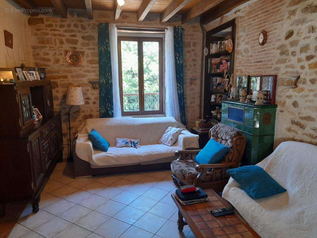 Maison à MONTGIVRAY