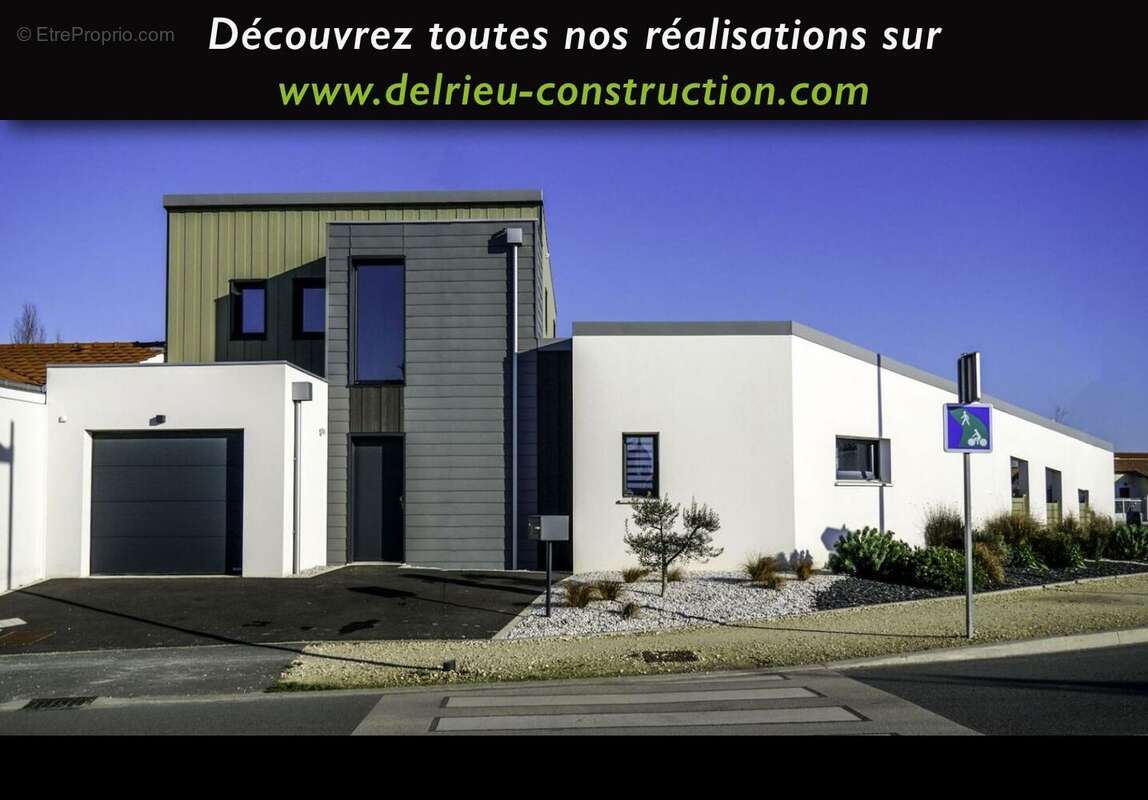 Terrain à SALLES-SUR-MER