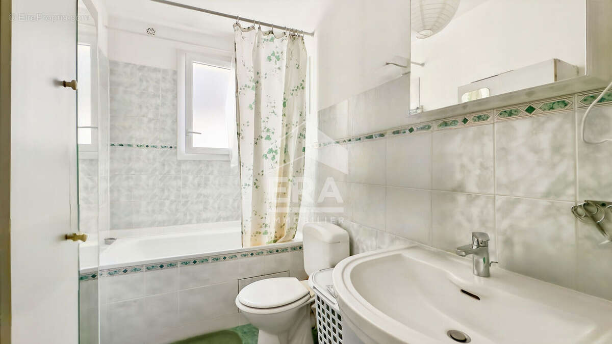 Appartement à PARIS-10E
