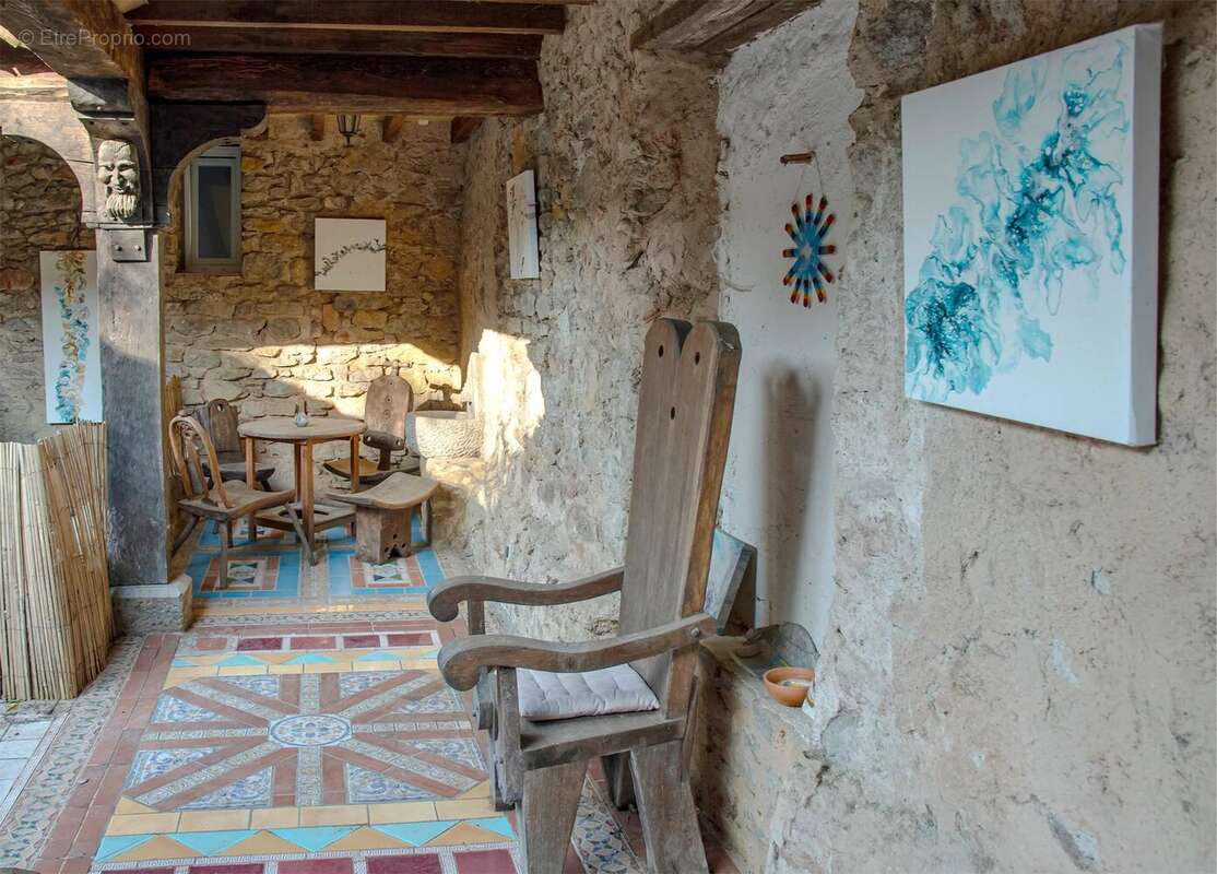 Maison à SAINTE-COLOMBE-SUR-L'HERS