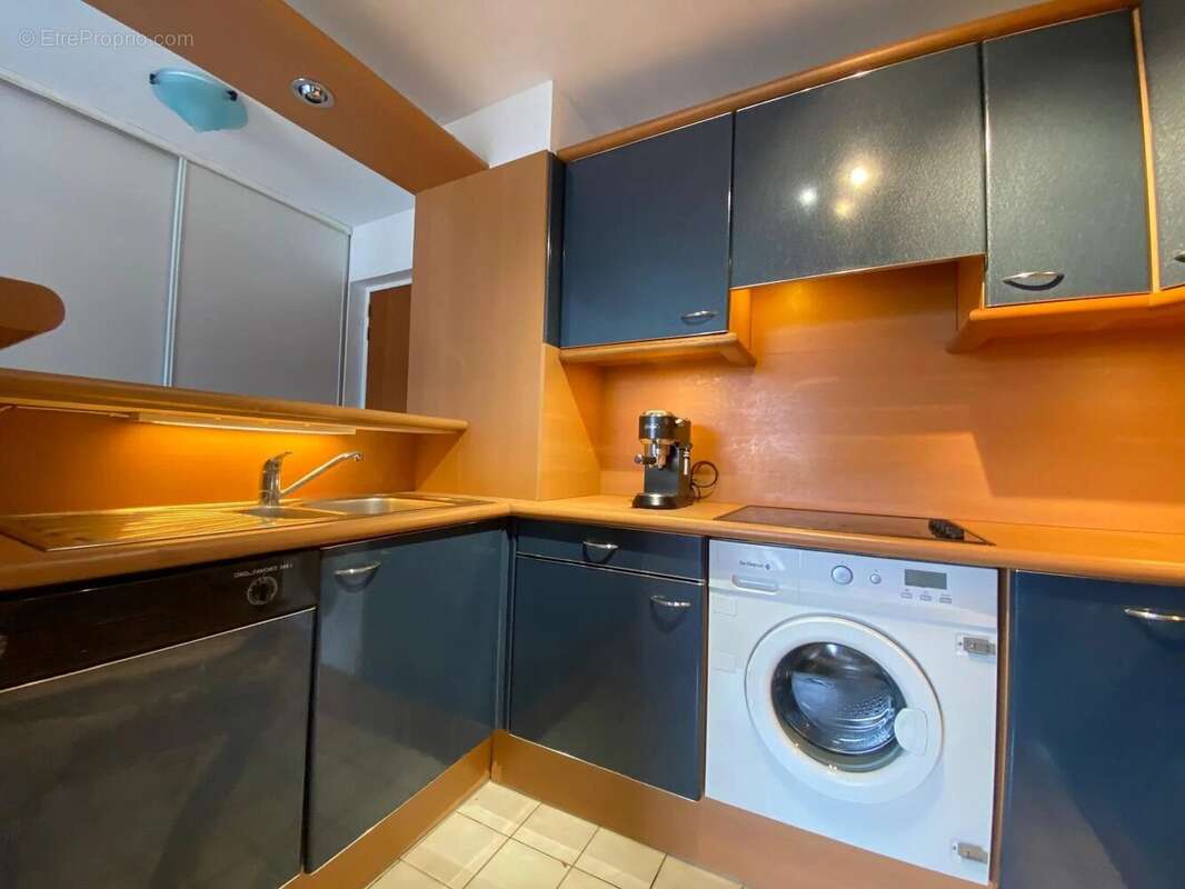 Appartement à LES CLAYES-SOUS-BOIS