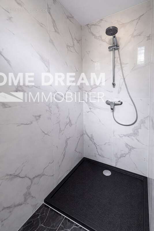 Appartement 47 m² à Toulon  - photo 8