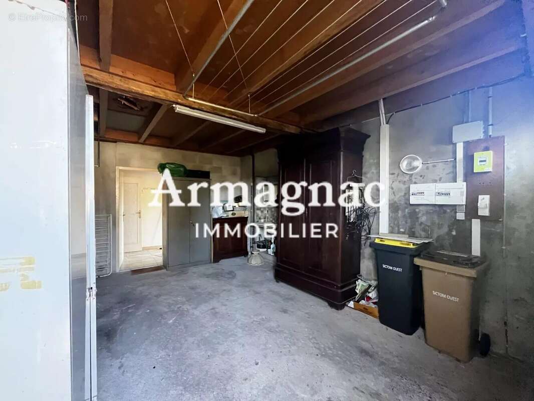 Maison à MONGUILHEM