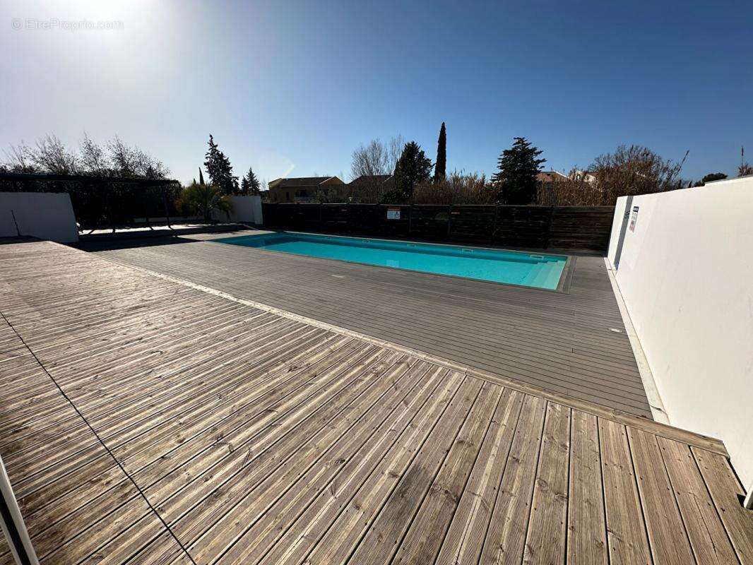 Appartement à EGUILLES