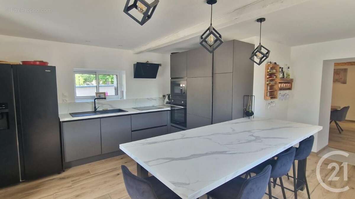 Maison à MESSIMY-SUR-SAONE