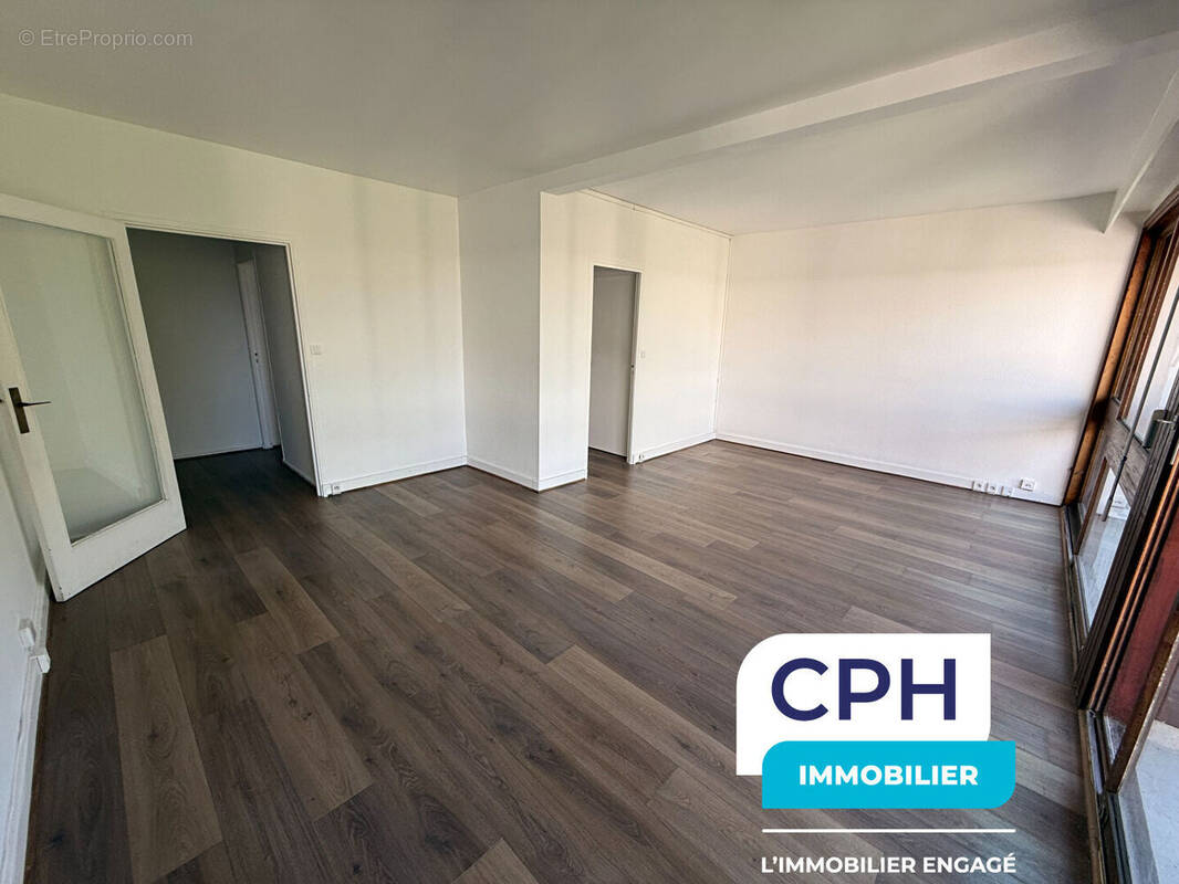 Appartement à LA CELLE-SAINT-CLOUD