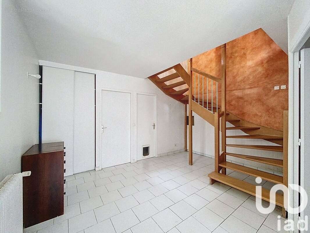 Photo 4 - Maison à ALBIGNY-SUR-SAONE