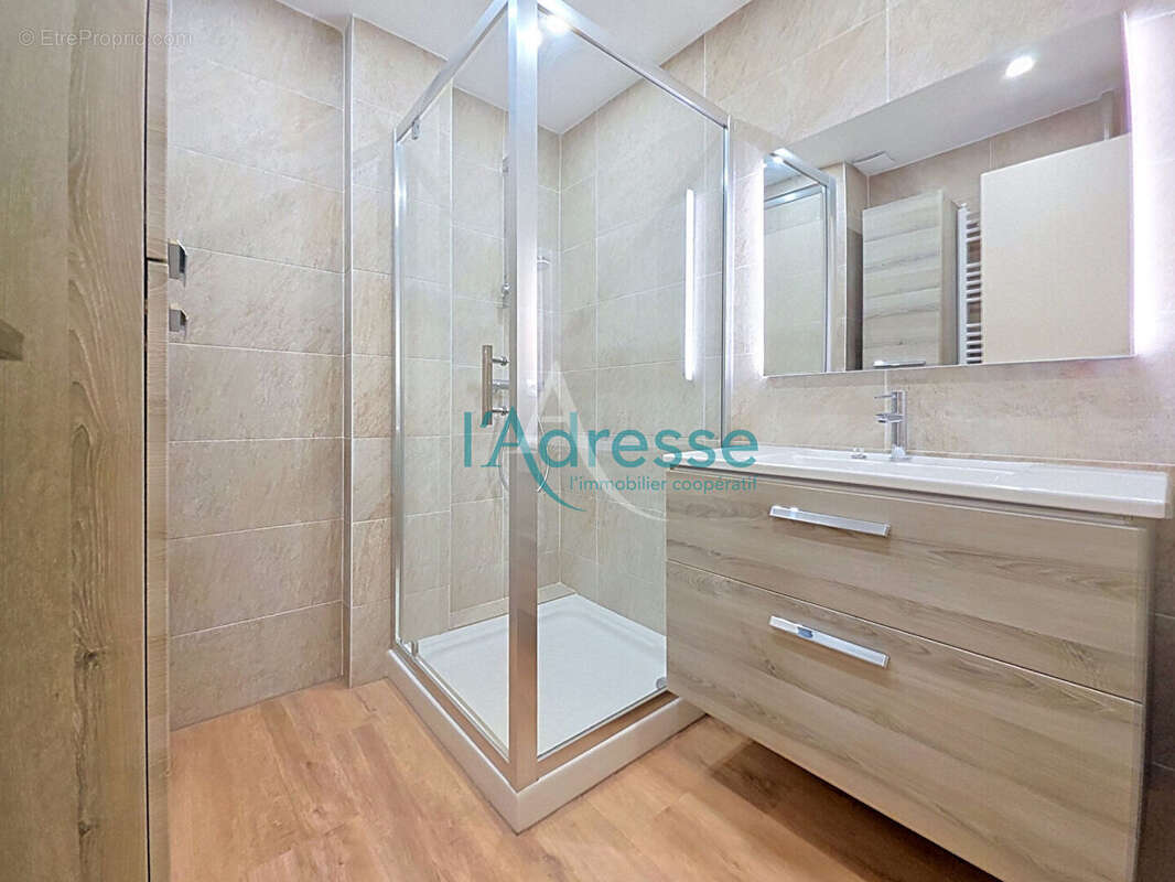 RARE ! Bel appartement 2/3 pièces en REZ DE JARDIN avec un parking ! - photo 9