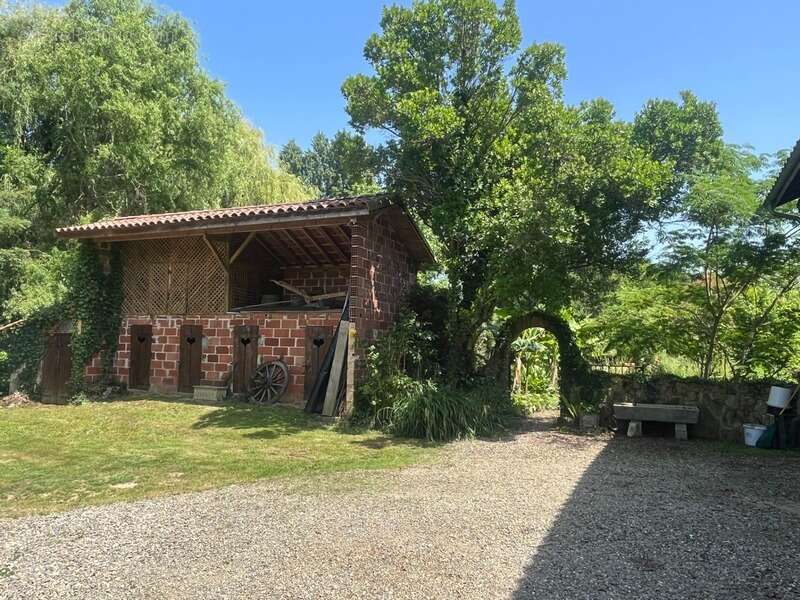 PLAISANCE (32): SANS TRAVAUX, MAISON XVIIIs restaurée avec élégance SUR 240M2 habitables, 6600m2 de jardin,géothermie,  puits, g - photo 4