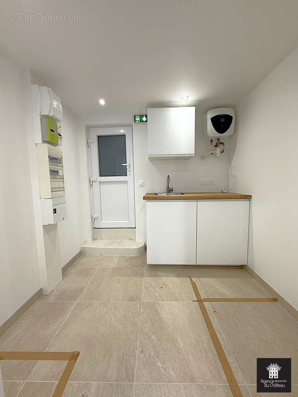 Commerce à VERSAILLES