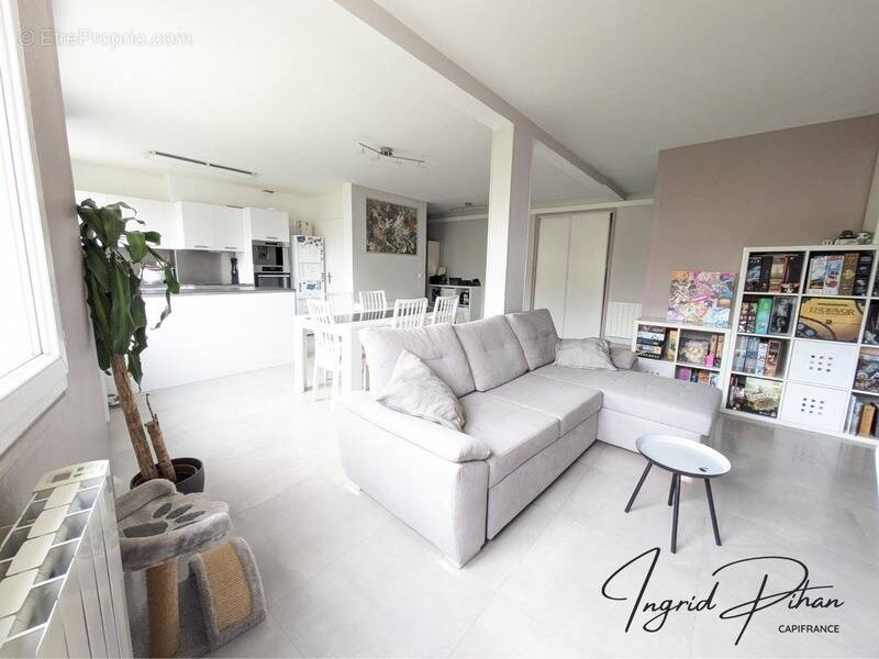 Appartement à COLOMBES