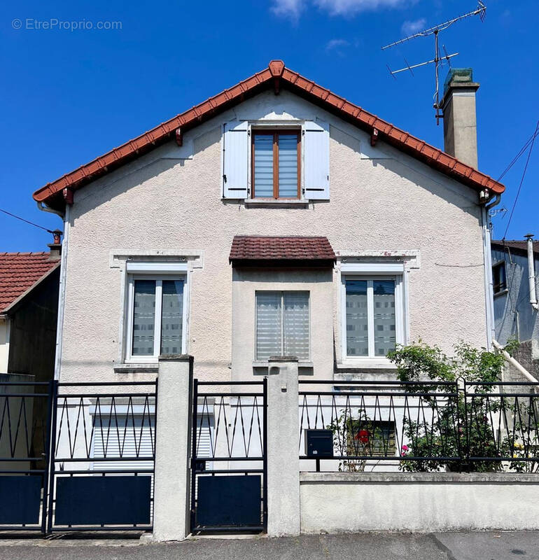 Maison à LE BLANC-MESNIL