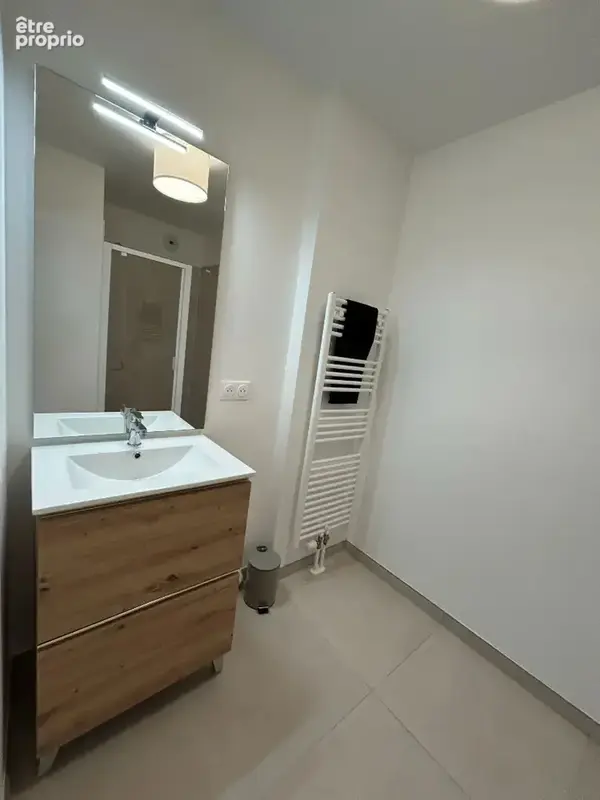 Appartement 3 pièces de 70m² avec terrasse et parkings - photo 4