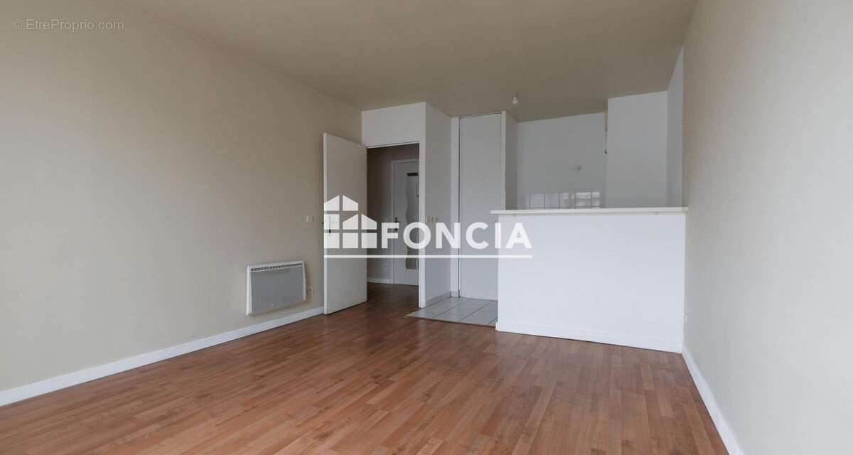 Appartement à CORBEIL-ESSONNES