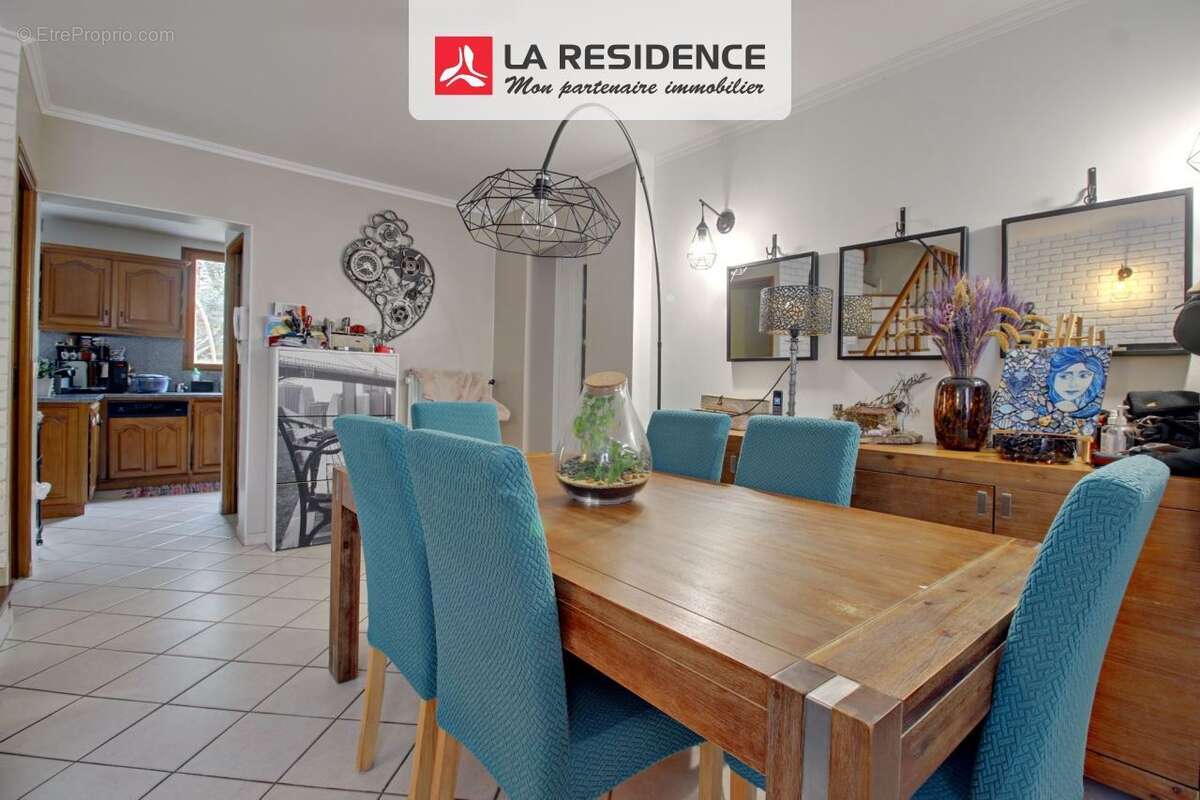 Maison à SARTROUVILLE