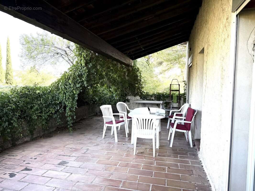 Maison 5 pièces avec piscine - photo 5