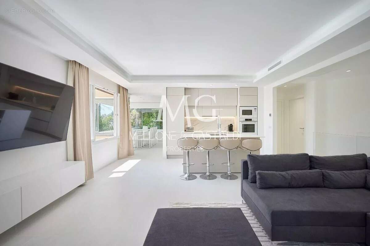 Maison à MOUGINS